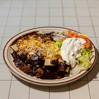 Orden de Enchiladas de Mole